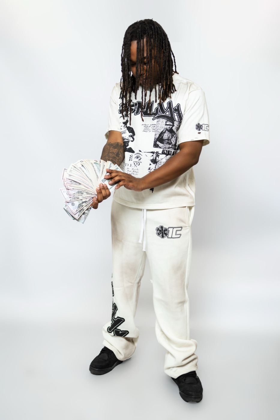 0NLY 1 Lookbook 17